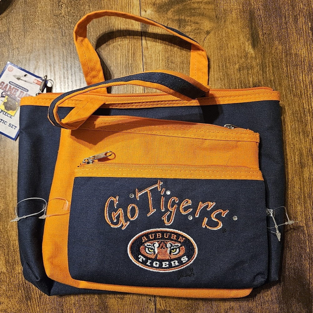 Game Day Outfitters 3 Piece Cosmetic Set Auburn Tigers Zipper Pouch Bags NWT